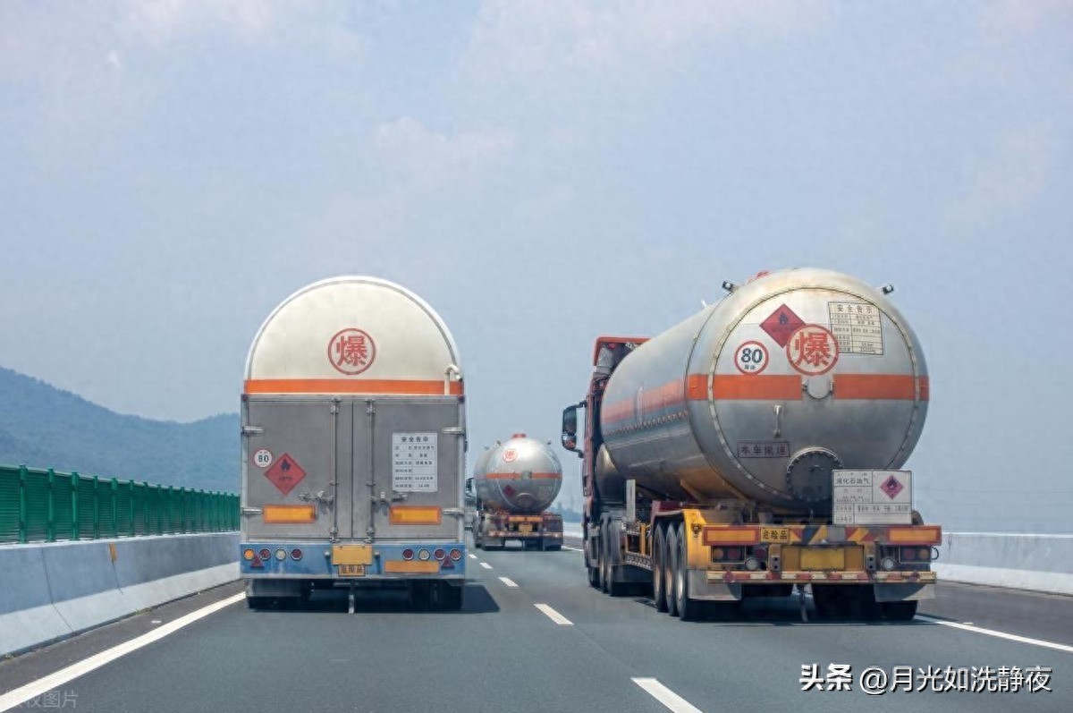 ?；奋嚱袇^(qū)域_危化品運輸車限行通知_限行