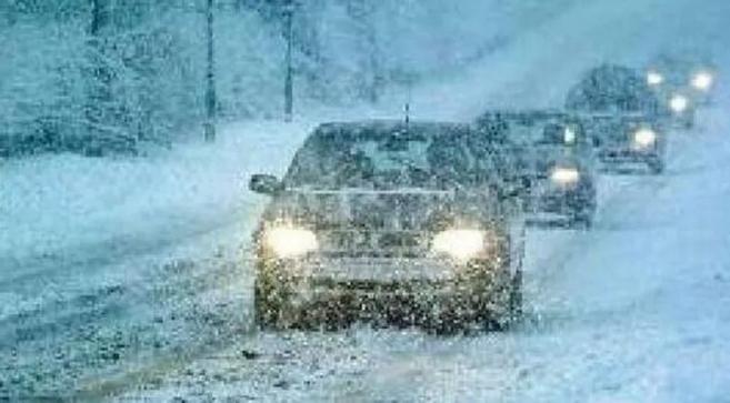 出行提示_雨雪天氣駕駛注意事項(xiàng)_雨雪天氣出行安全提示